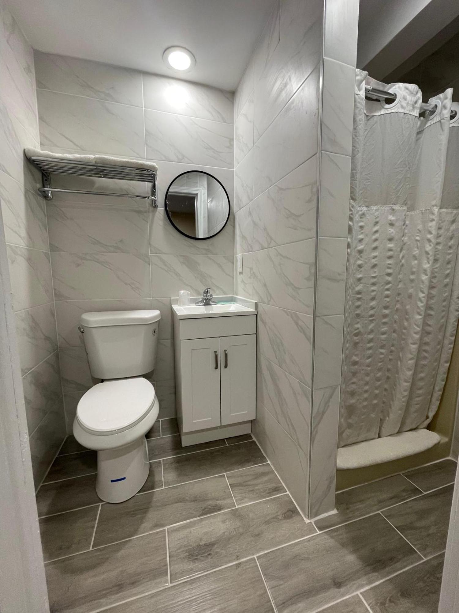 Travelers Motor Lodge North Smithfield Экстерьер фото